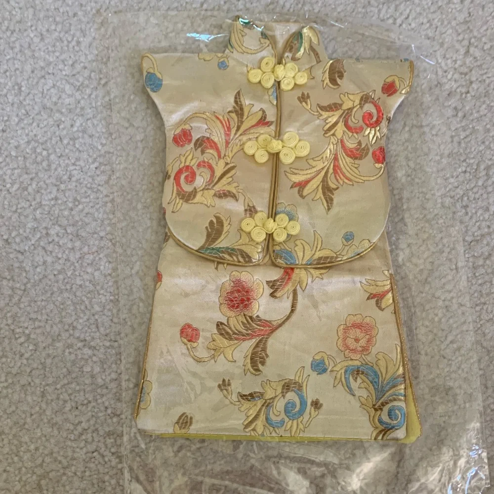 NWT Vintage Chinese Silk Brocade Wine Bottle Cover Asian Novelty 6x Variety Set